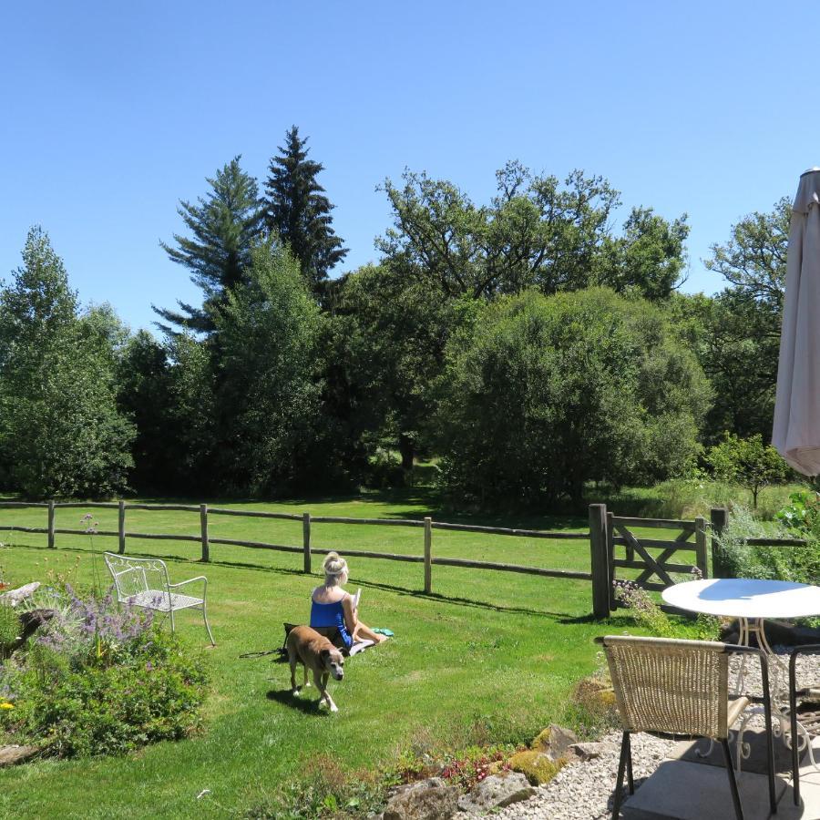 Serenite Verte A La Tuilerie Accommodation La Bazeuge Luaran gambar